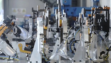 法拉第未来汉福德工厂完成接收用于 FF 91 车身装配的关键设备,量产车下周发布